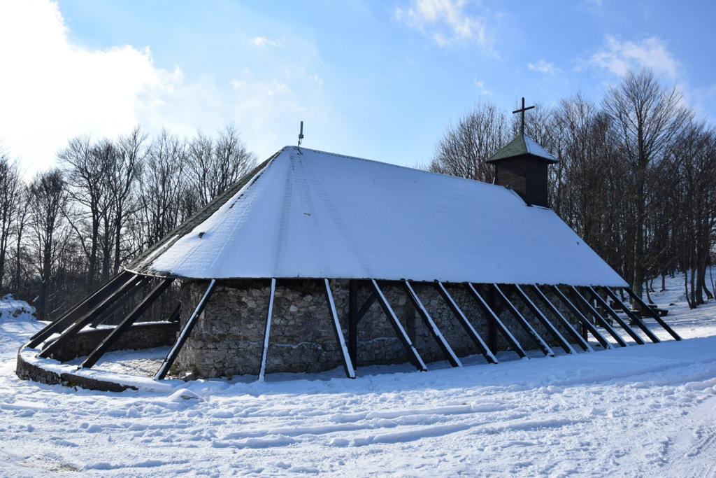 Guest House Lagotto'S Peak Radatovici Exterior foto