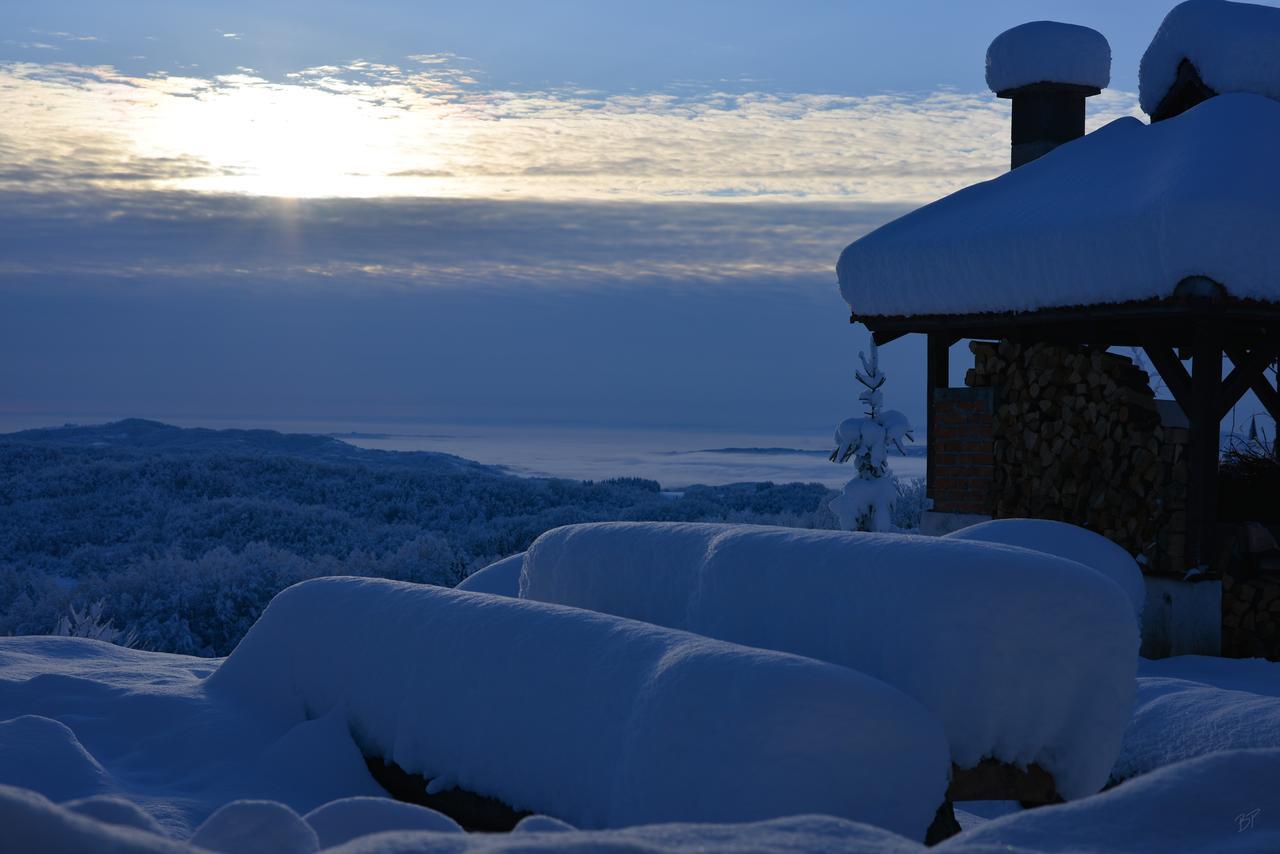 Guest House Lagotto'S Peak Radatovici Exterior foto